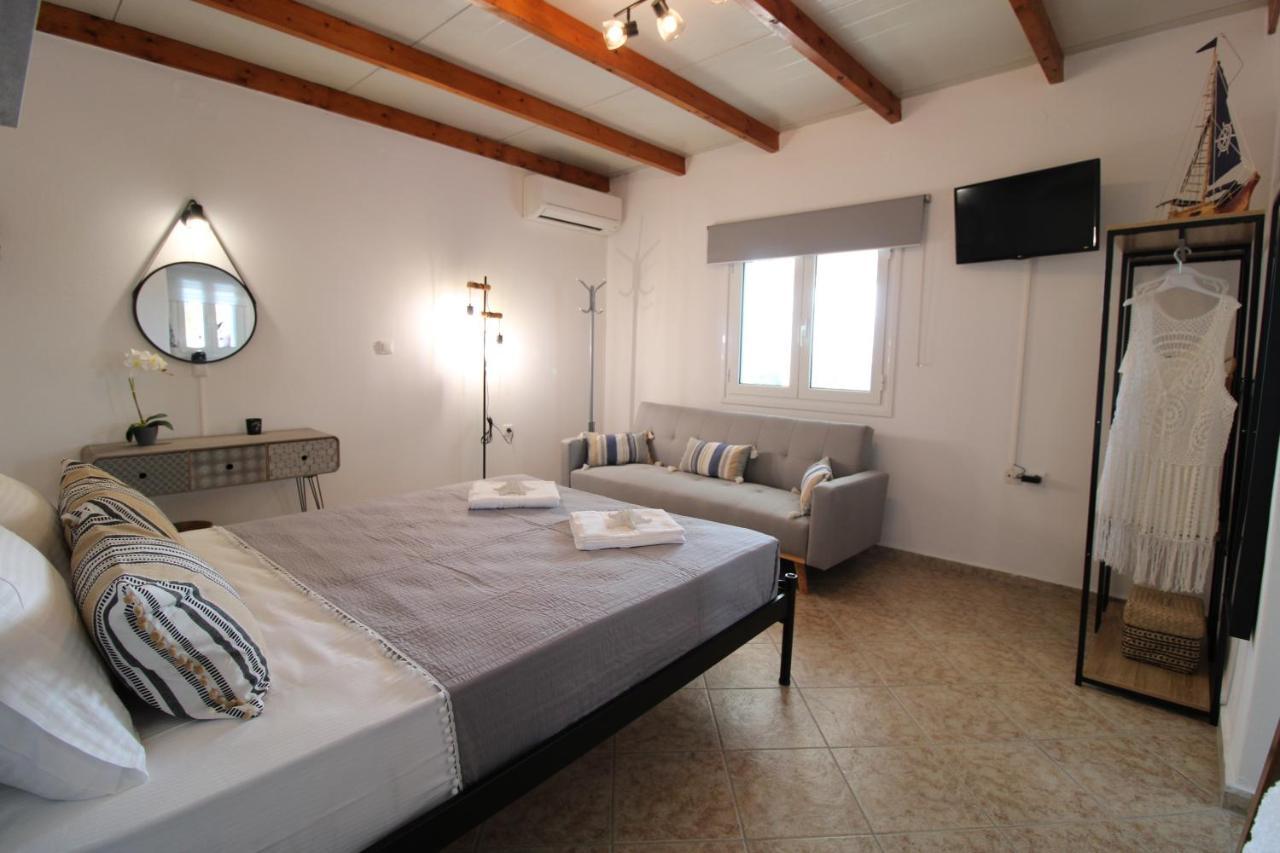 Apartment Chronis Adamantas (Milos)
