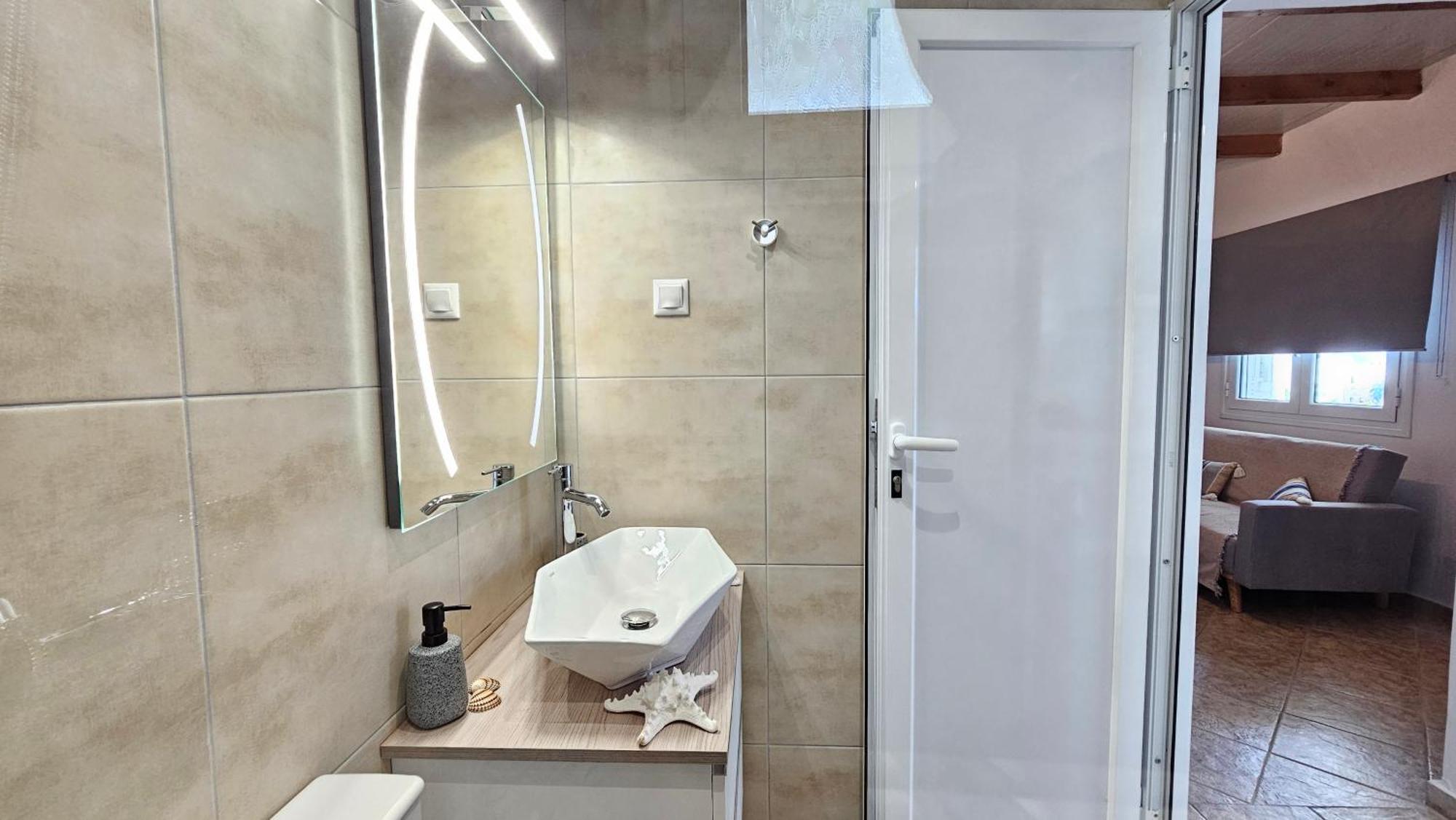 Apartment Chronis