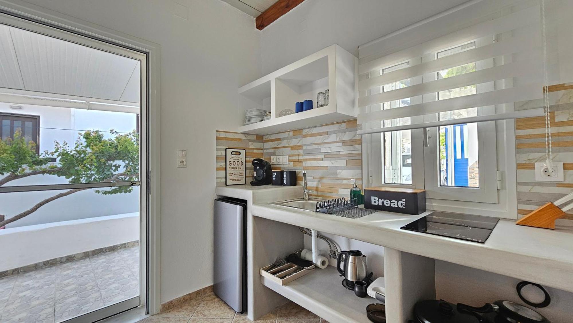 Chronis Apartment *